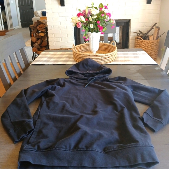 Mens Cuts Classic Black Hoodie NWOT XL - Picture 1 of 5